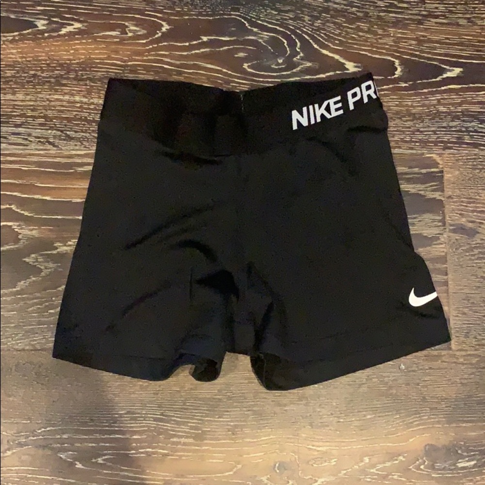 Women’s Nike Pro Dri-Fit Shorts